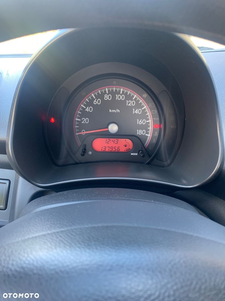 Nissan Pixo 1.0 Visia - 5