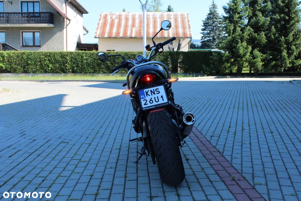 Kawasaki Z 900 RS - 6