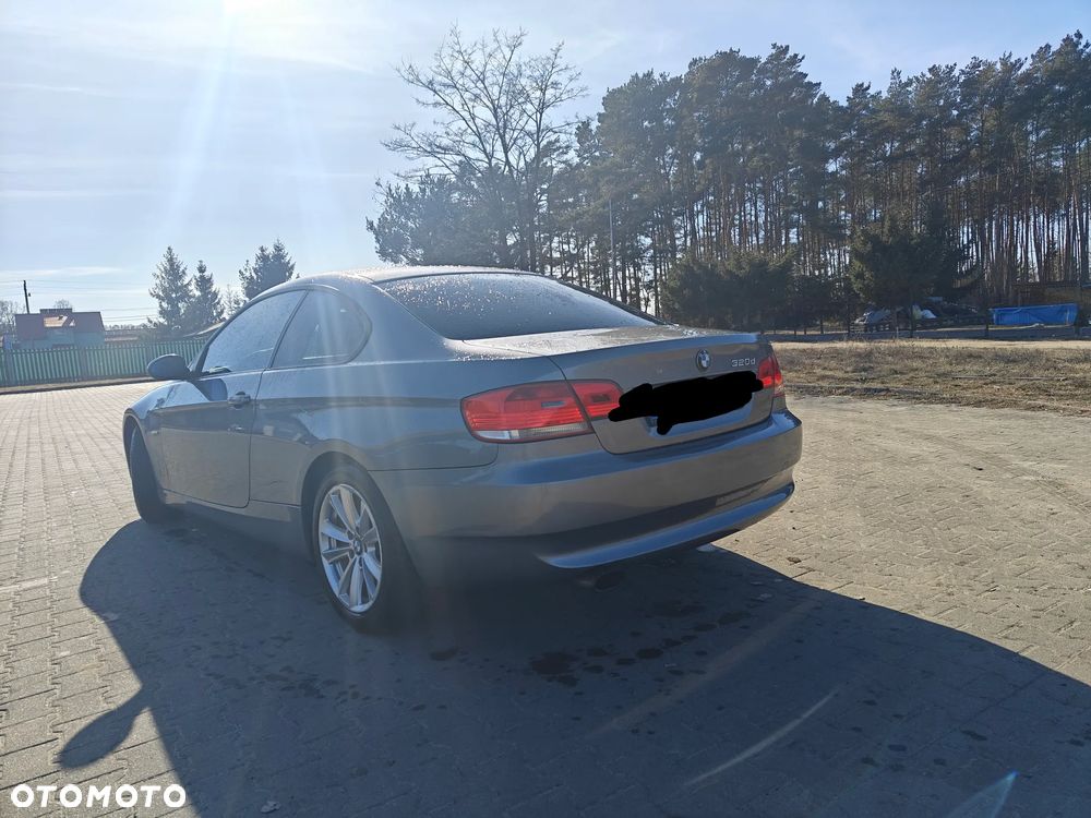 BMW Seria 3 320d - 9