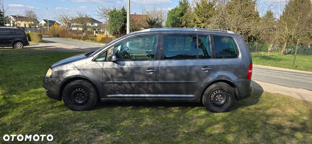 Volkswagen Touran 1.4 TSI Comfortline - 2