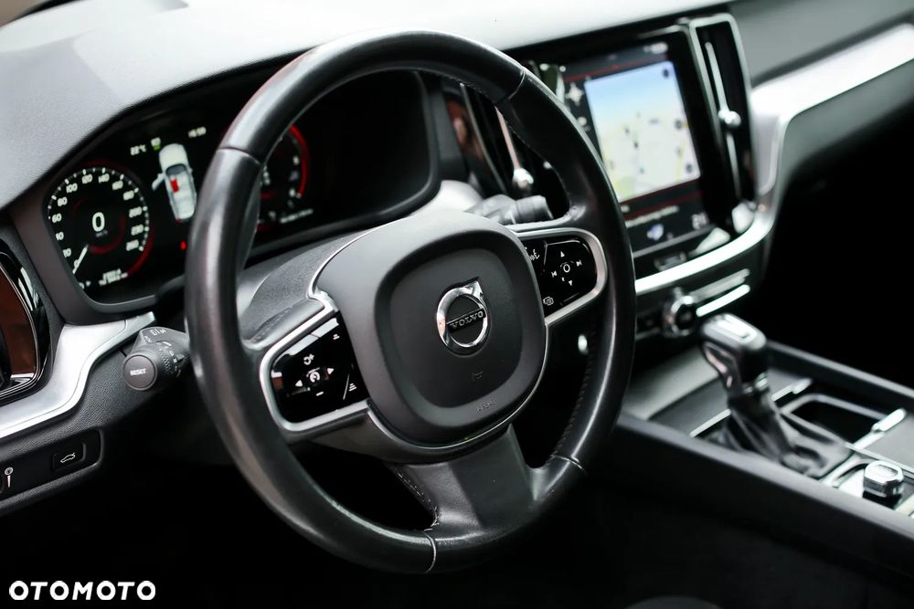 Volvo V60 Cross Country Pro D4 AWD - 25