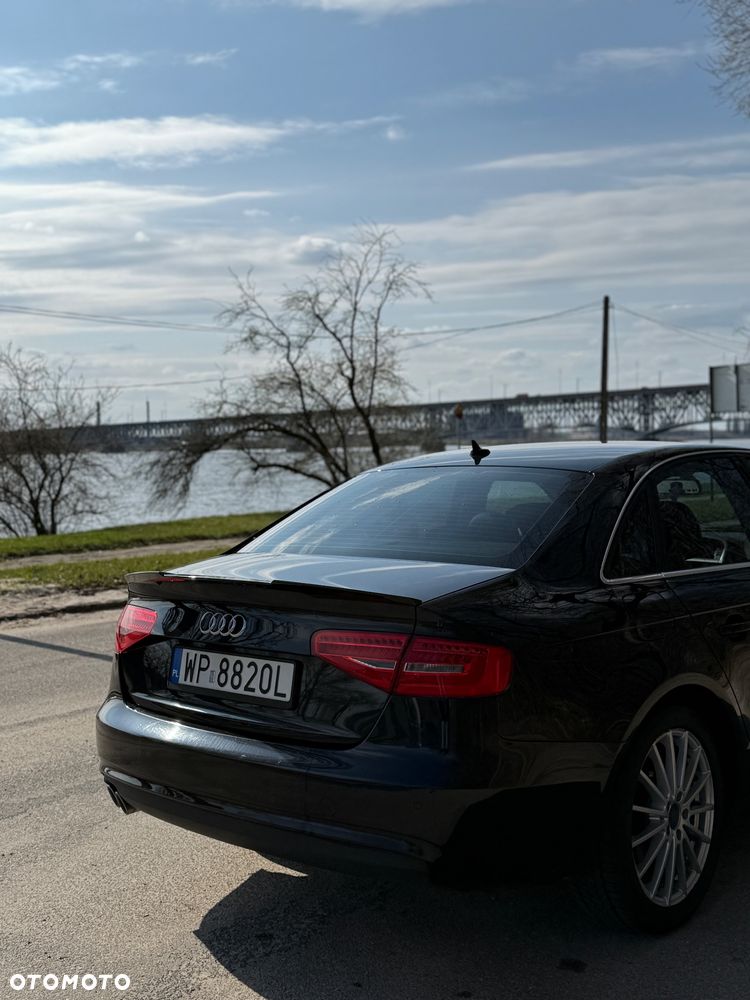 Audi A4 Limousine - 9
