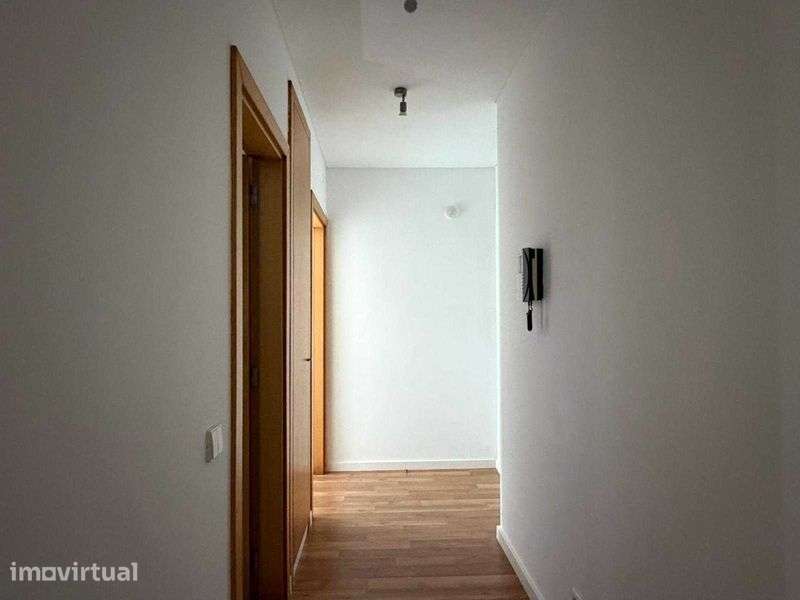 Apartamento T0 Mobilado e com varanda, Condominio Privado - Grande imagem: 3/9