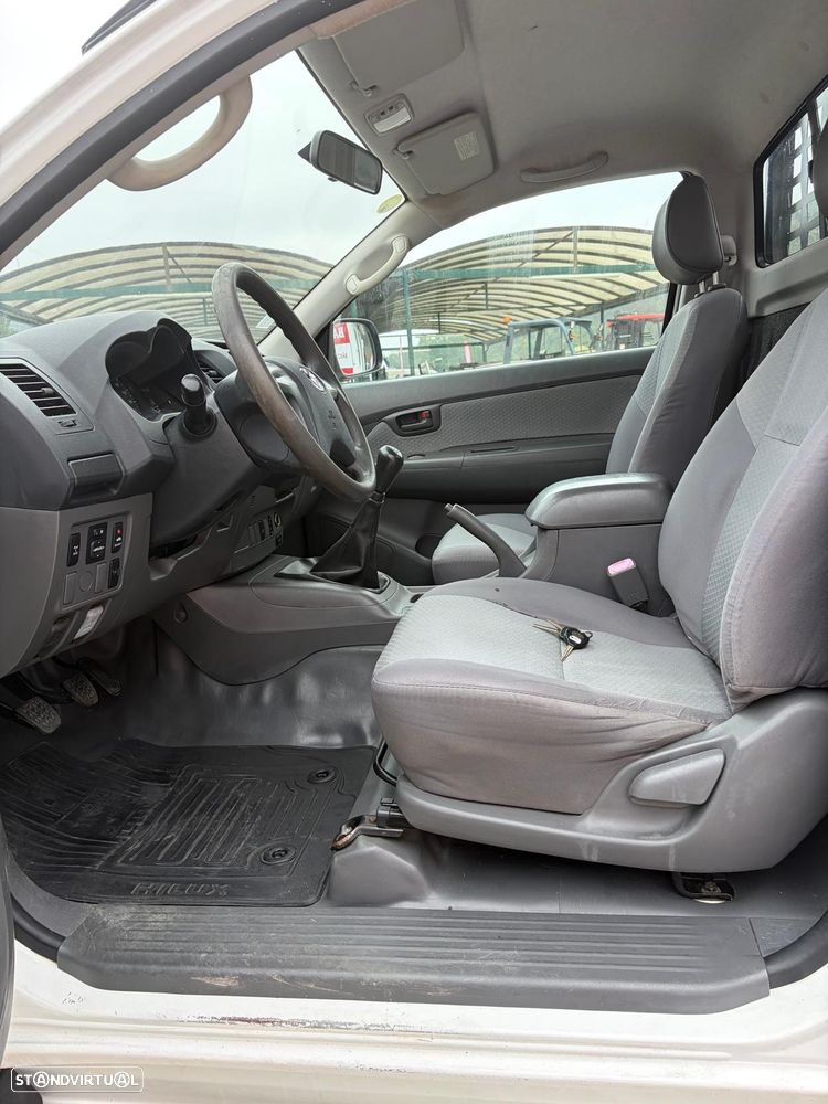 Toyota Hilux 2.5 D-4D 2WD CE - 6