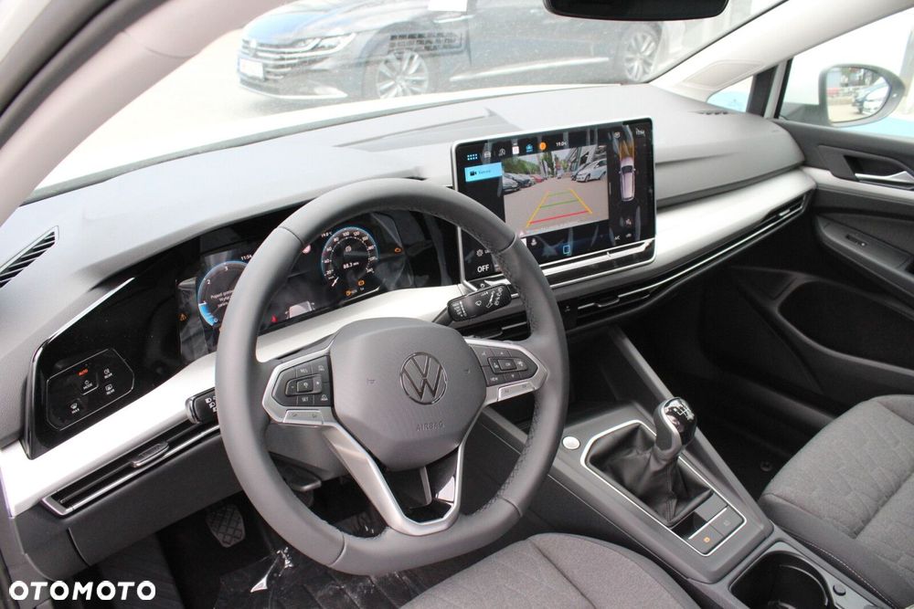 Volkswagen Golf - 11