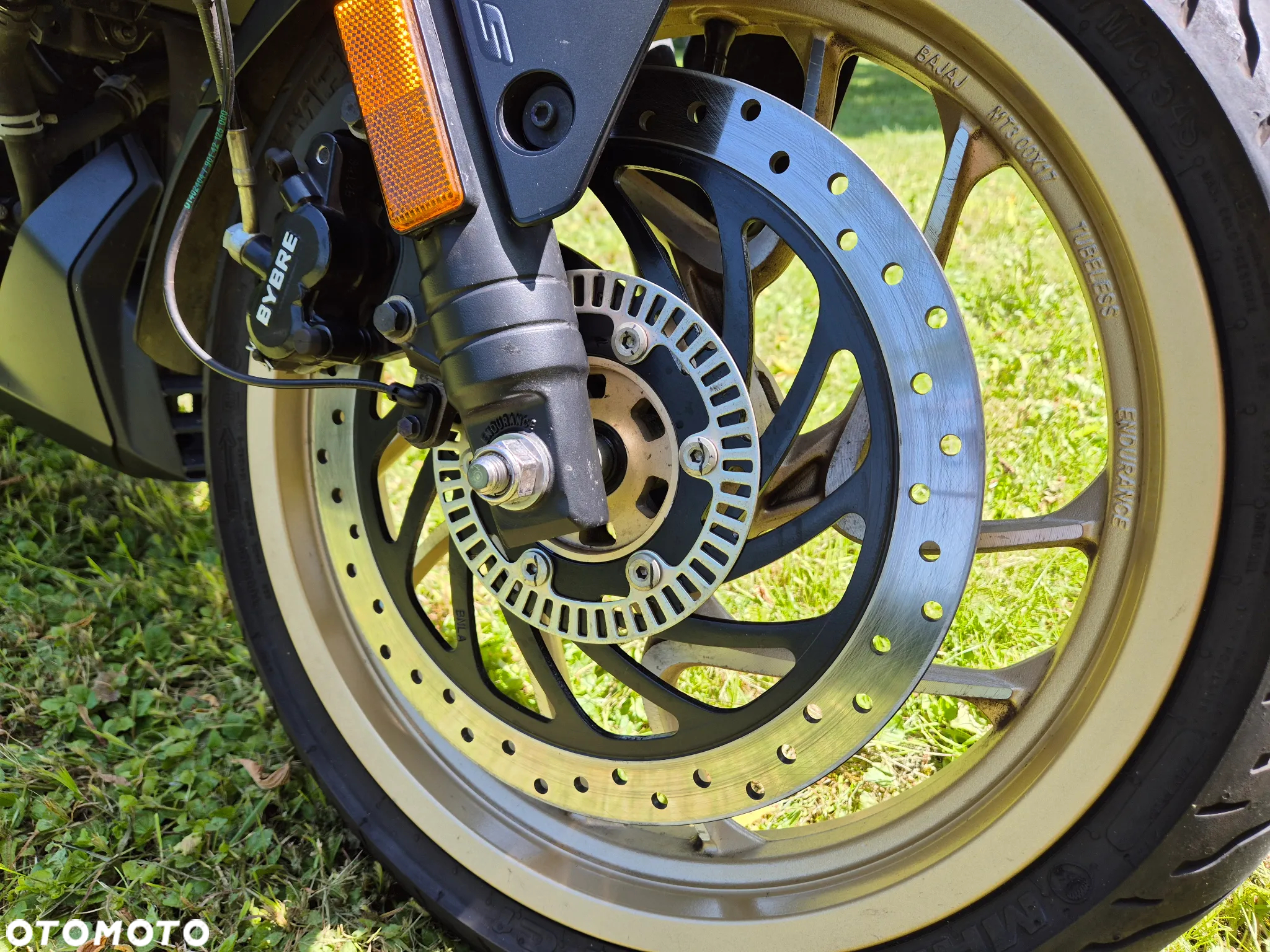 Bajaj Dominar 400 - 8
