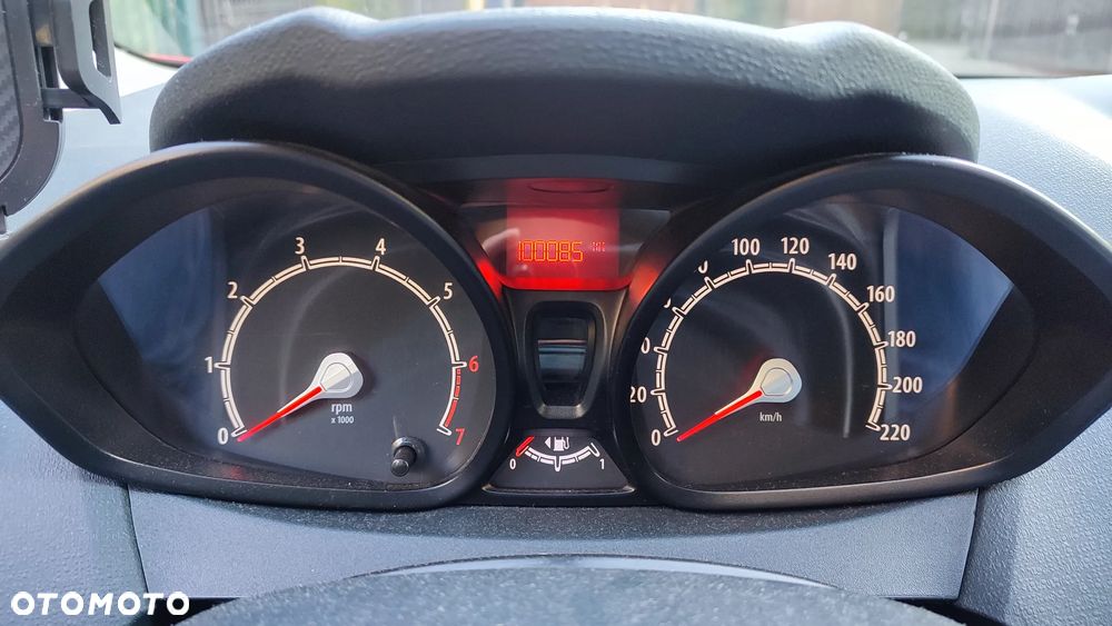 Ford Fiesta 1.25 Ambiente - 11