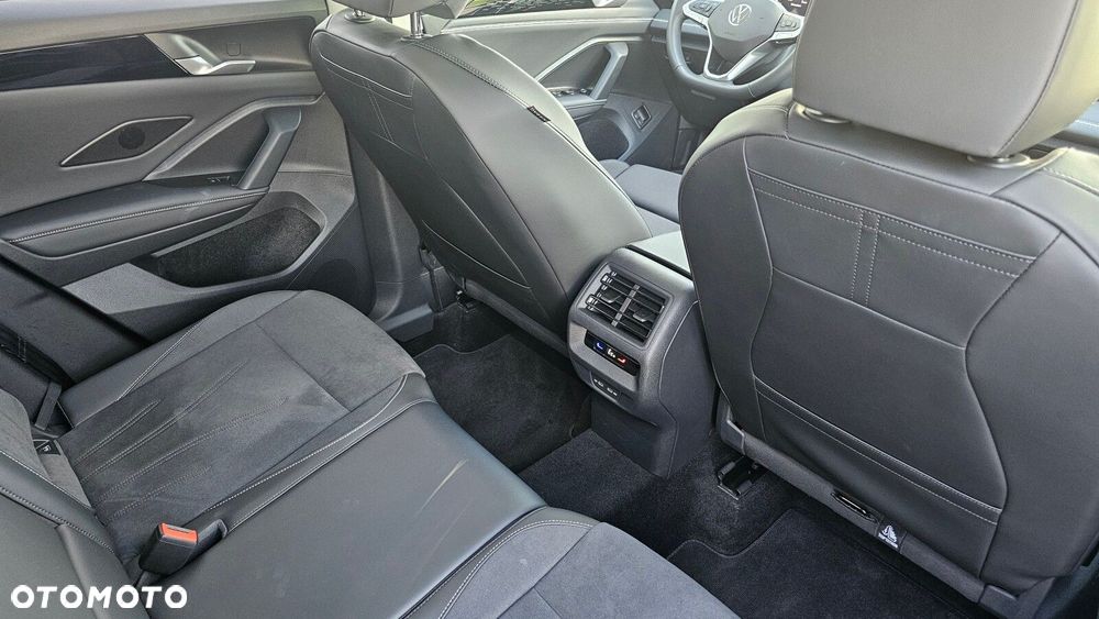 Volkswagen Tiguan - 32