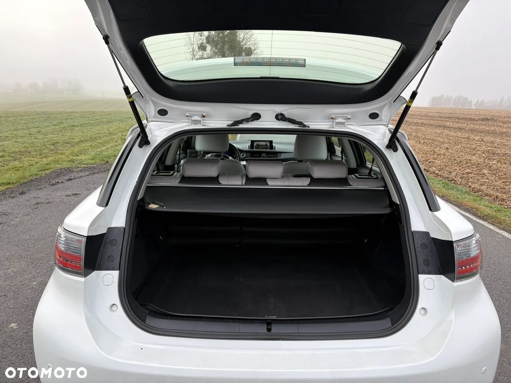 Lexus CT 200h Prestige - 22