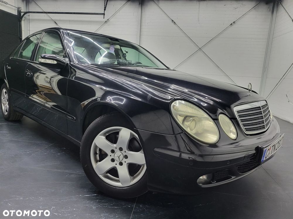 Mercedes-Benz Klasa E 200 Kompressor Classic Sport Edition - 2