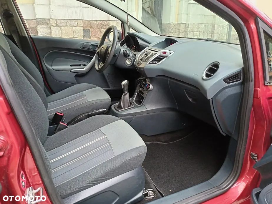 Ford Fiesta - 14