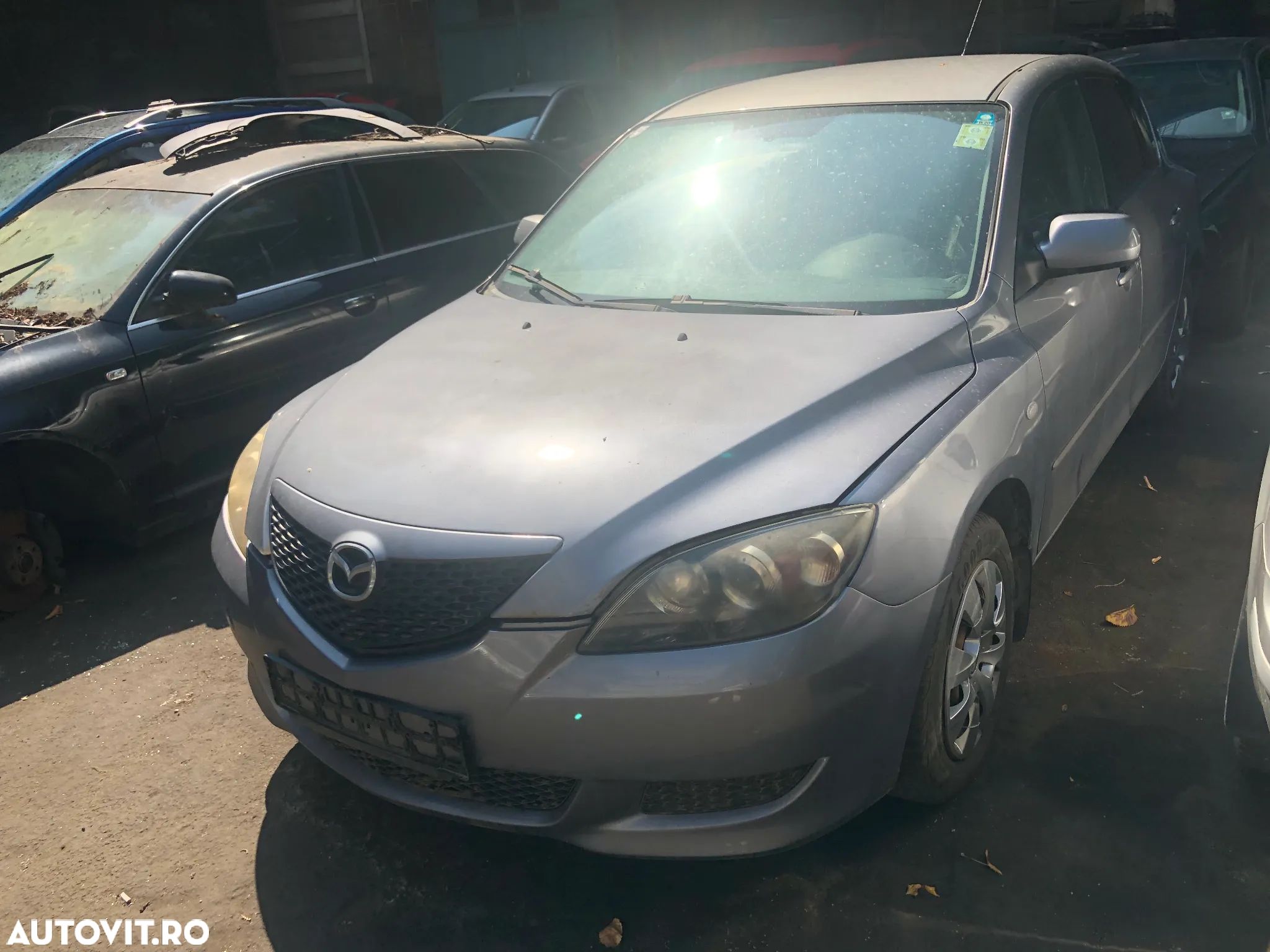 Dezmembrez Mazda 3 2005 - 1