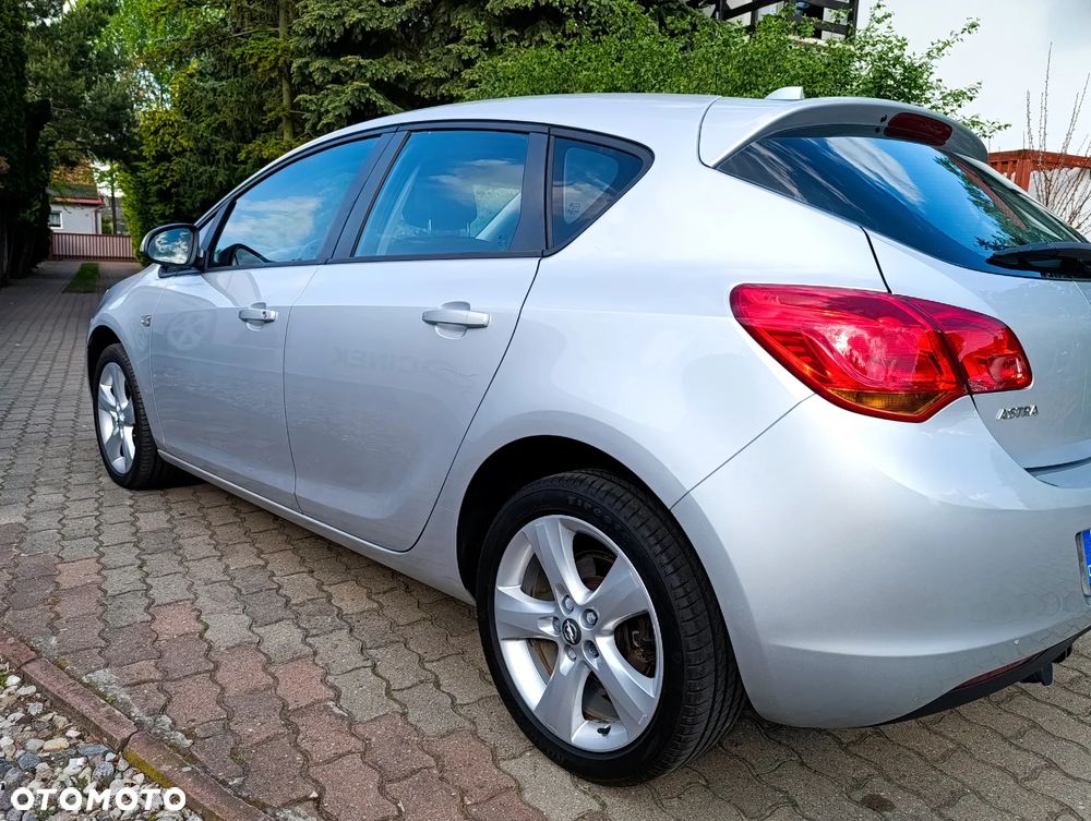 Opel Astra 1.6 Active - 17
