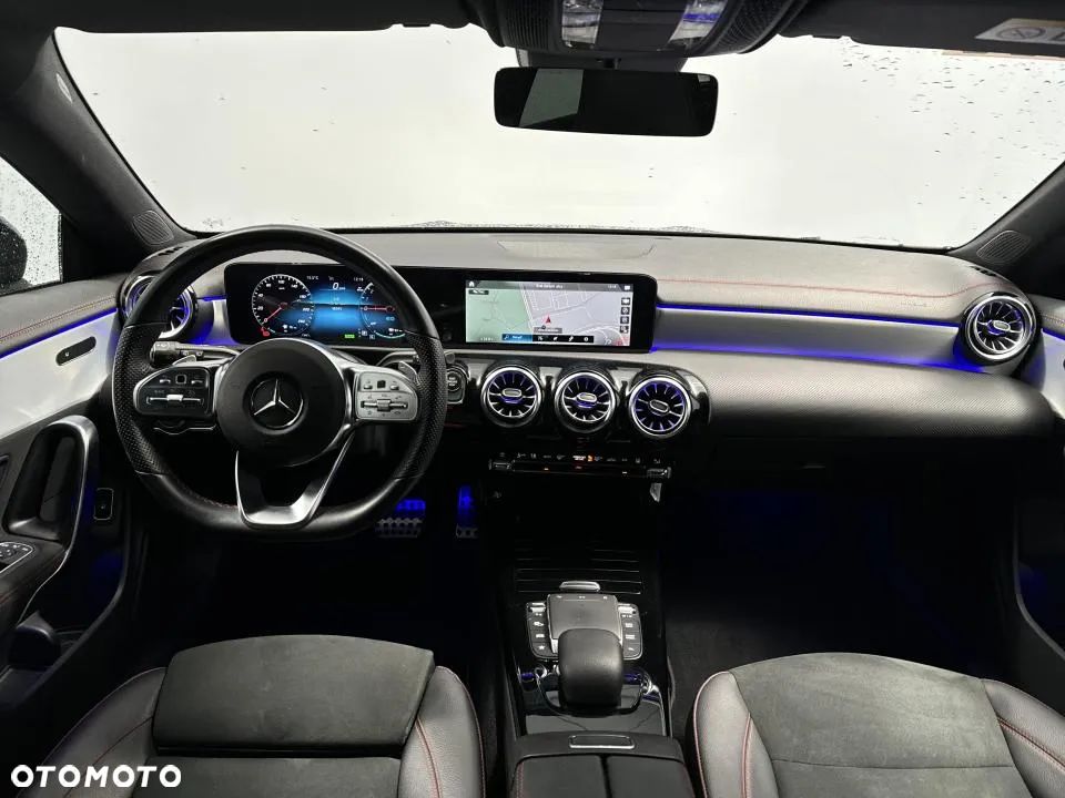 Mercedes-Benz CLA 250 E AMG Line 8G-DCT - 21