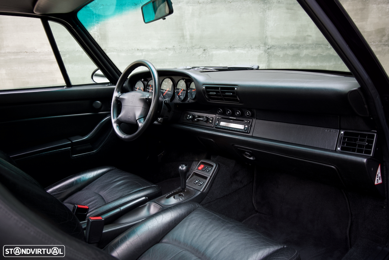 Porsche 911 (993) - 28