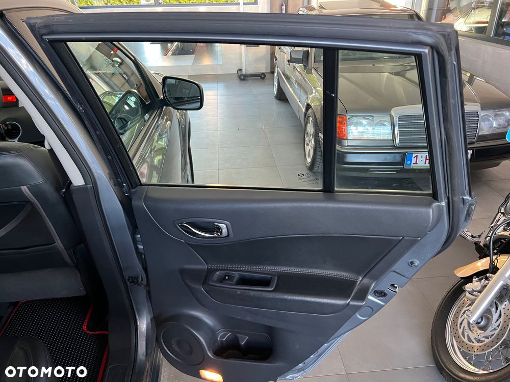 Renault Koleos 2.0 dCi 4x4 Bose Edition - 27