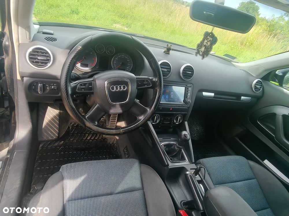 Audi A3 3-drzwiowe 1.6 TDI DPF Ambition - 7
