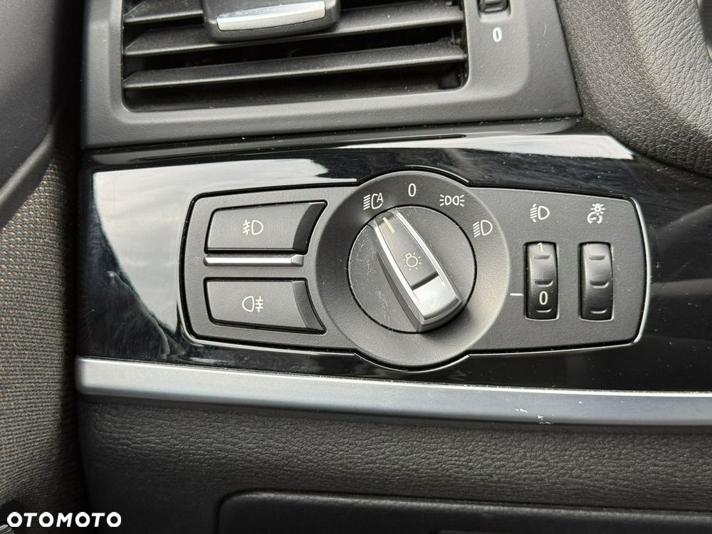 BMW X3 sDrive18d - 15
