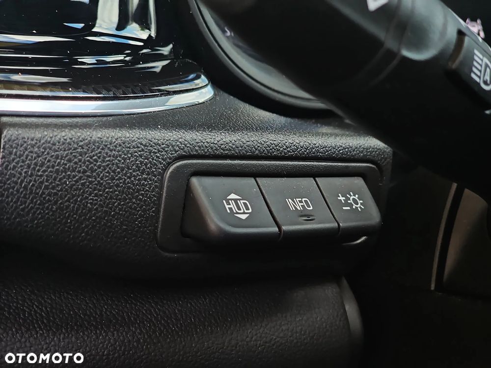 Opel Insignia 2.0 CDTI Elegance S&S - 17
