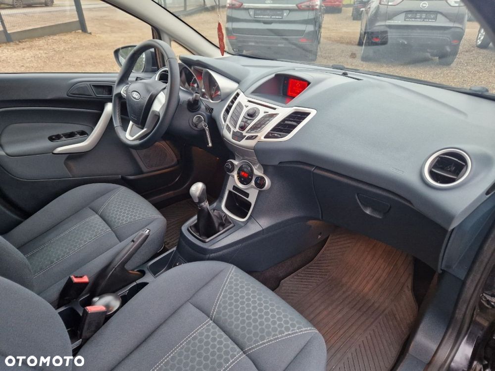 Ford Fiesta 1.4 Titanium - 19