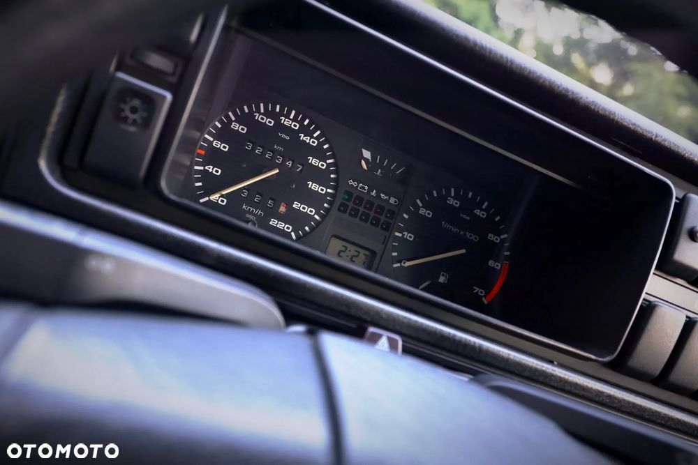 Volkswagen Golf 1.8 - 7