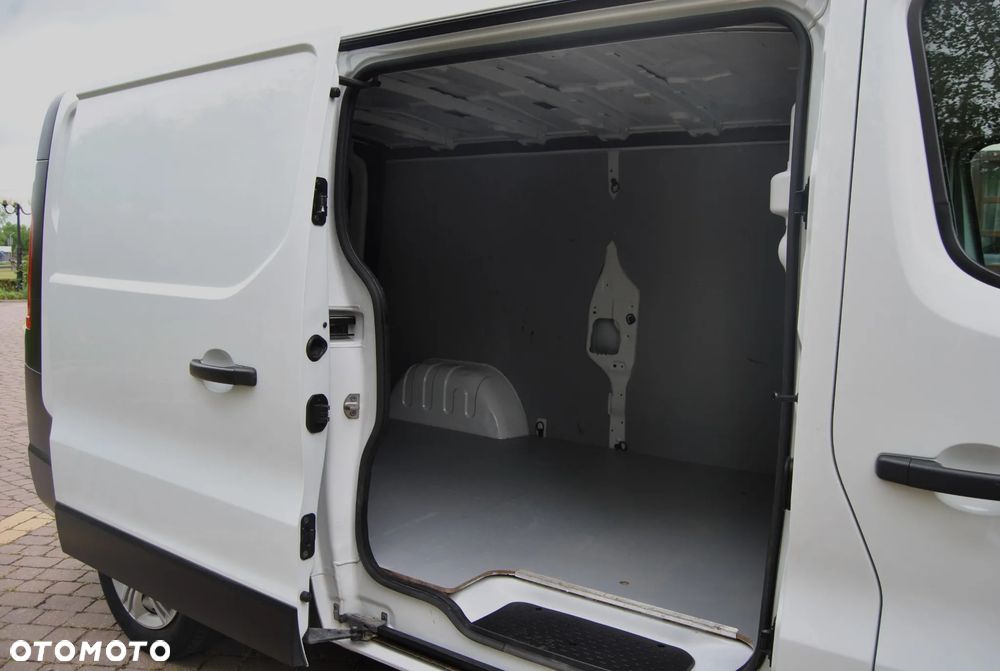Renault Trafic - 11