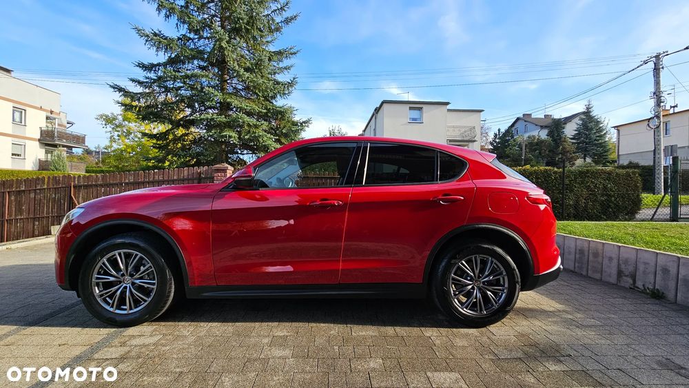 Alfa Romeo Stelvio - 4