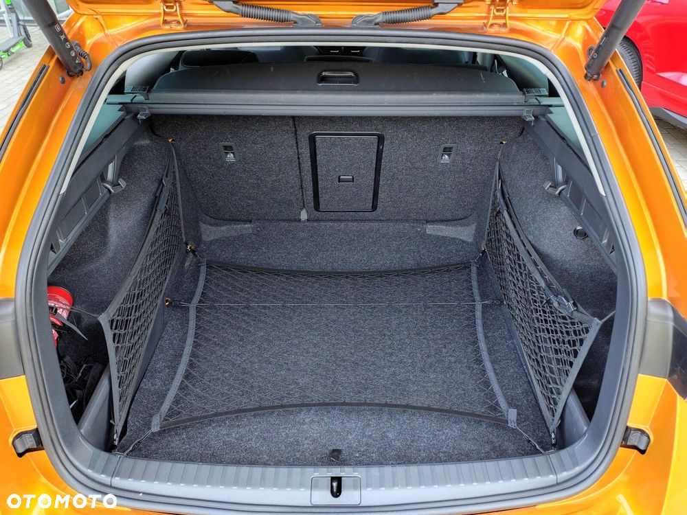 Skoda Octavia 1.5 TSI mHEV Selection DSG - 16
