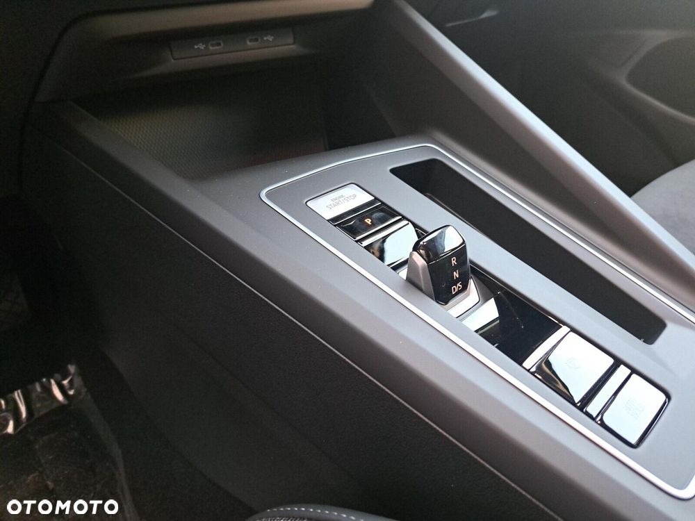 Volkswagen Golf Variant - 16