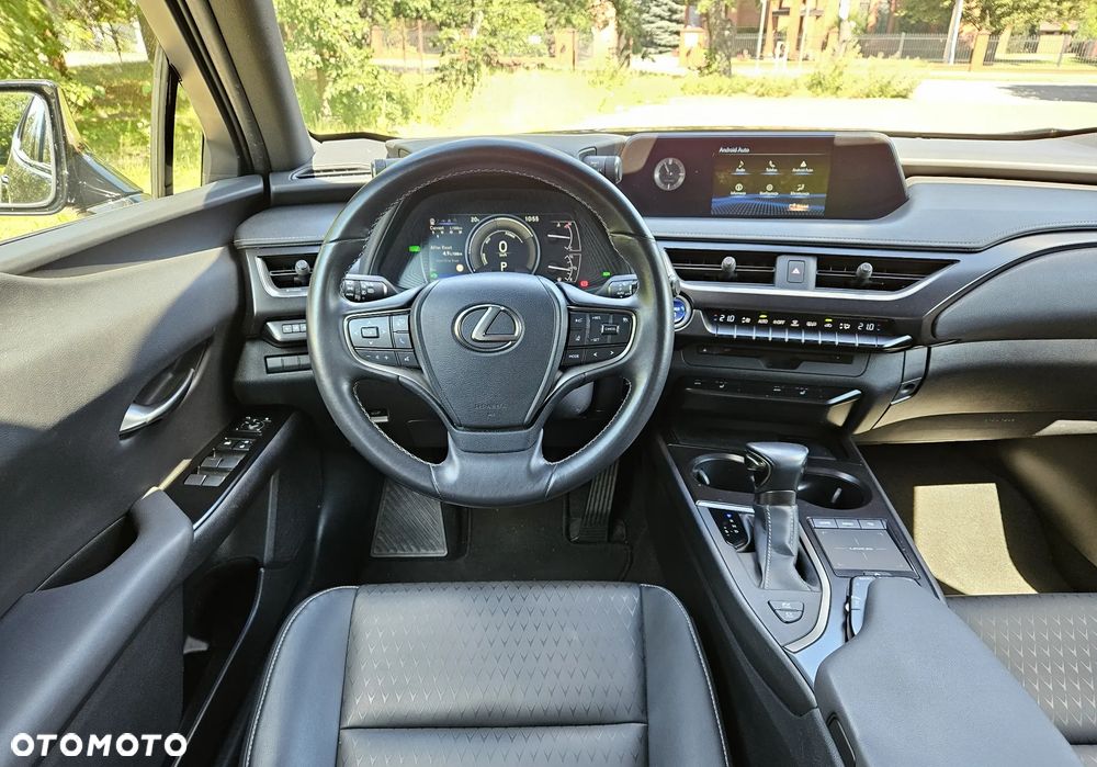Lexus UX 250h GPF F Impression 2WD - 13