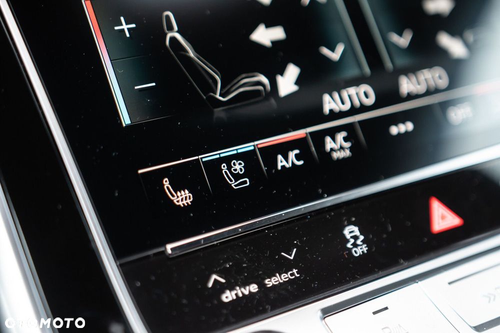 Audi SQ8 TFSI Quattro Tiptronic - 33