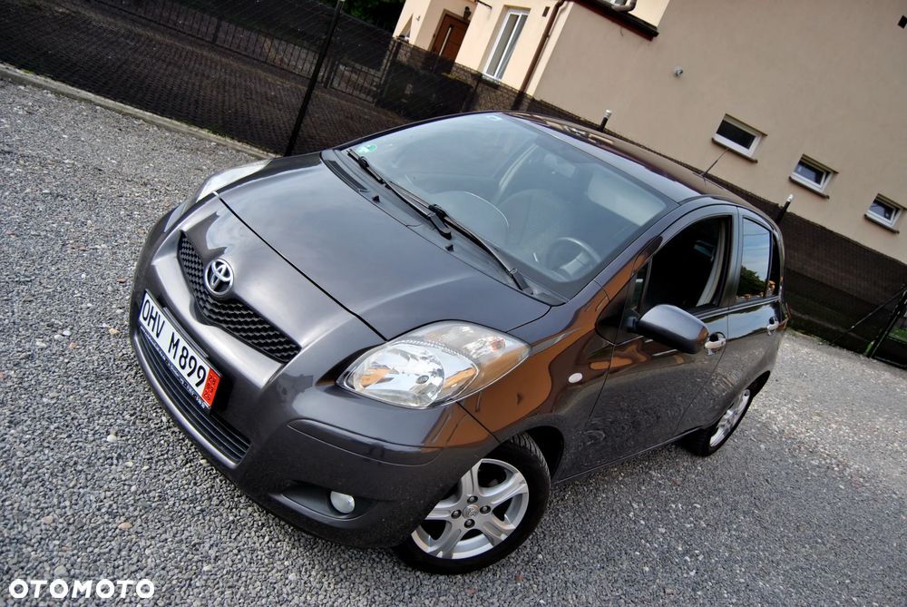 Toyota Yaris 1.33 VVT-i Executive - 29