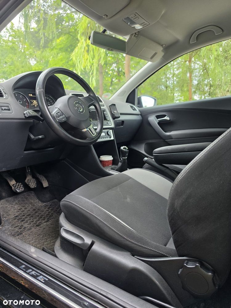 Volkswagen Polo - 4
