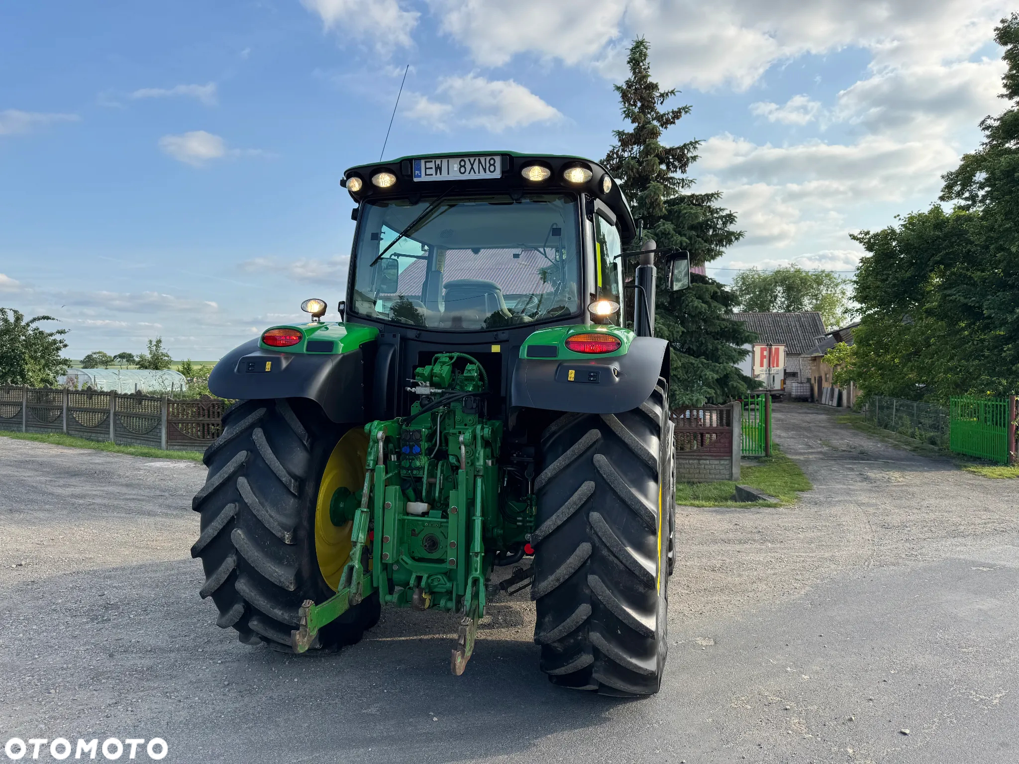 John Deere 6120R - 18