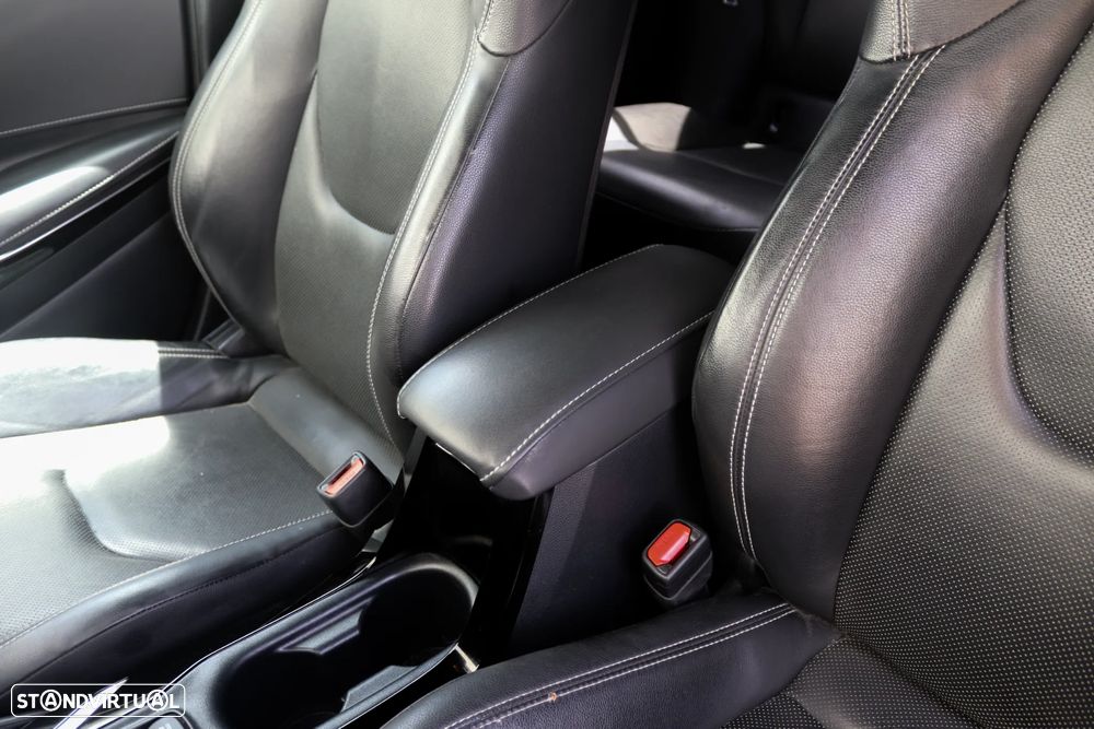 Toyota Corolla 2.0 Hybrid Comfort+P.Sport - 24