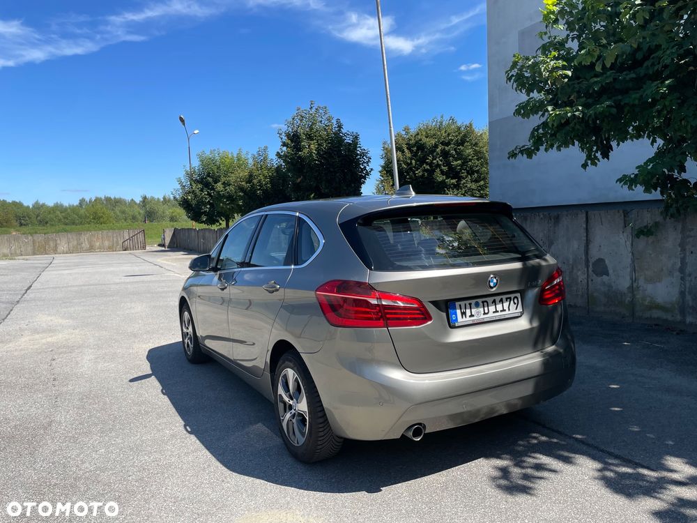 BMW Seria 2 218i - 8
