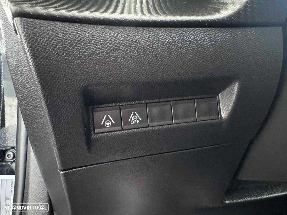 Peugeot 2008 1.2 PureTech GT EAT8 - 20