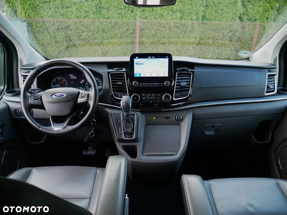 Ford Tourneo Custom 320 L2H1 VA Autm Titanium - 25