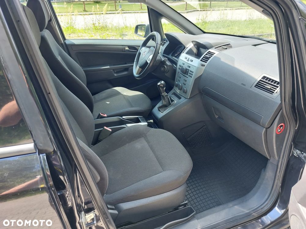 Opel Zafira 1.8 Enjoy - 15