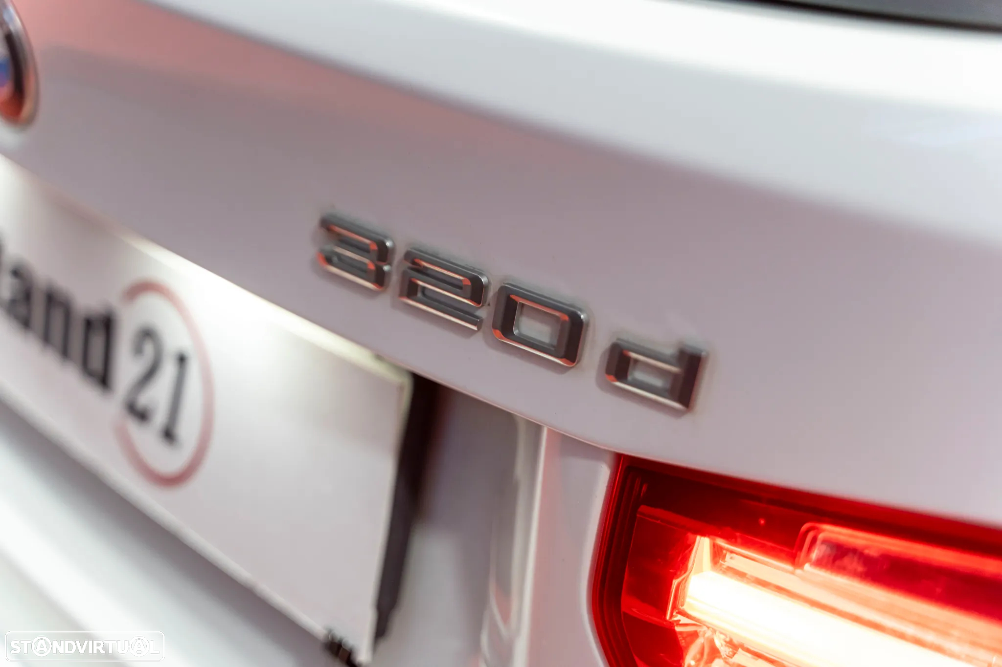 BMW 320 d Touring Aut. Sport Line - 38