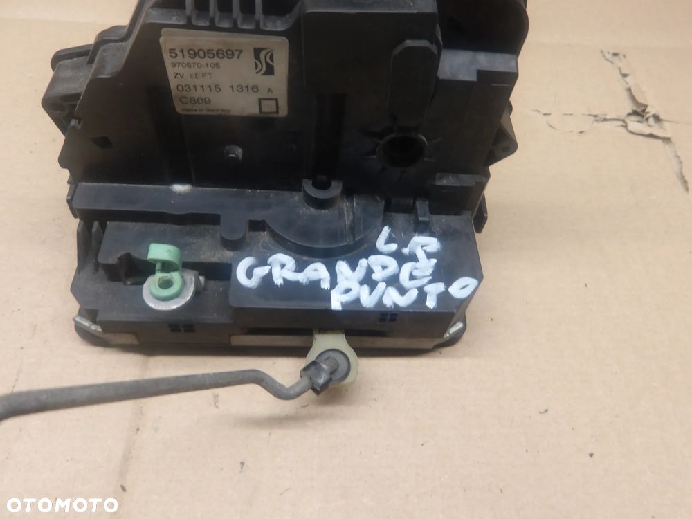 FIAT GRANDE PUNTO HB 3D 05-09 ZAMEK DRZWI PRAWY LEWY PRZÓD PRZEDNI 51849039 51905697 - 2