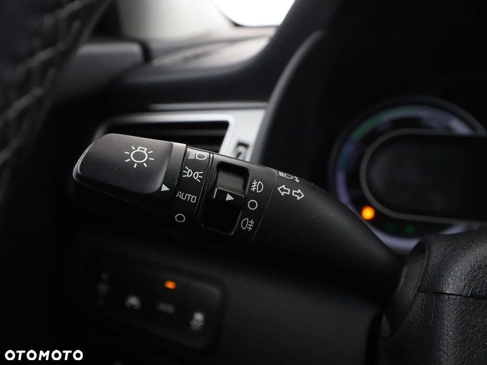 Kia Niro 1.6 GDI Plug-in Hybrid L - 35