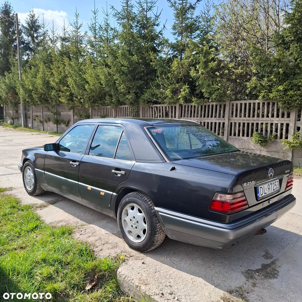 Mercedes-Benz Klasa E - 7