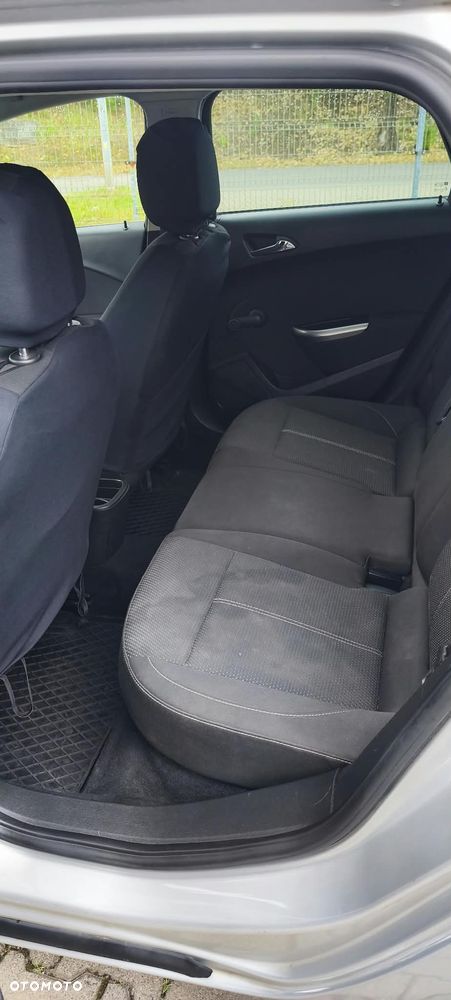 Opel Astra 1.7 CDTI DPF Active - 9