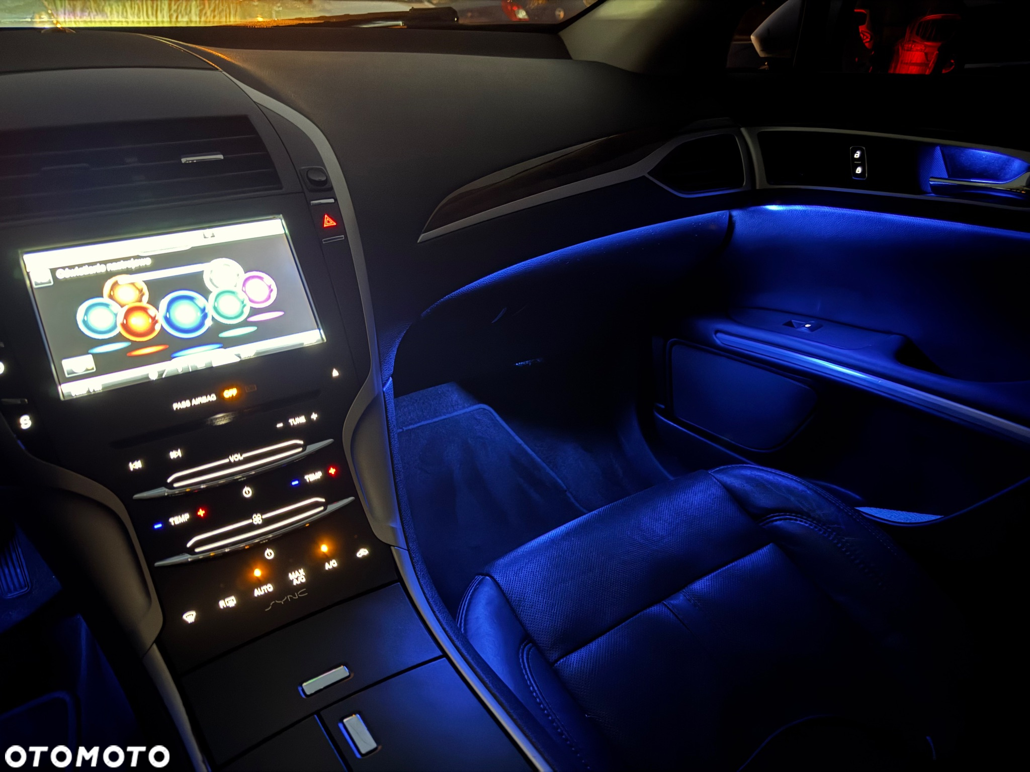 Lincoln MKZ - 39