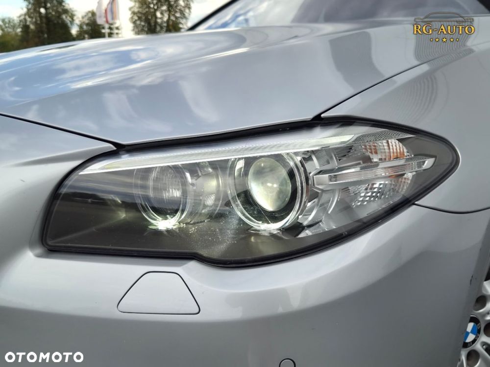 BMW Seria 5 525d xDrive Luxury Line - 36