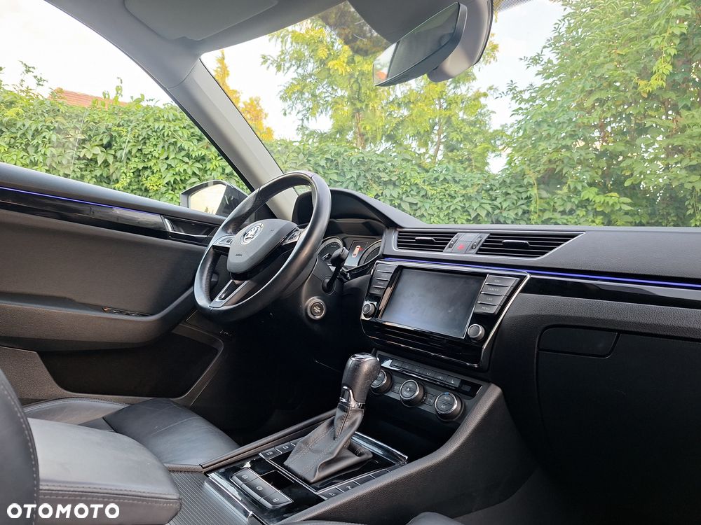 Skoda Superb 2.0 TDI DSG L&K - 11