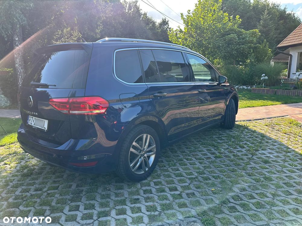 Volkswagen Touran - 5