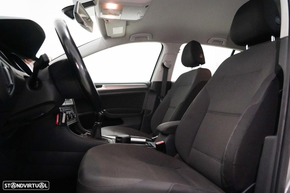 VW Golf 1.6 TDi BlueMotion Trendline - 7