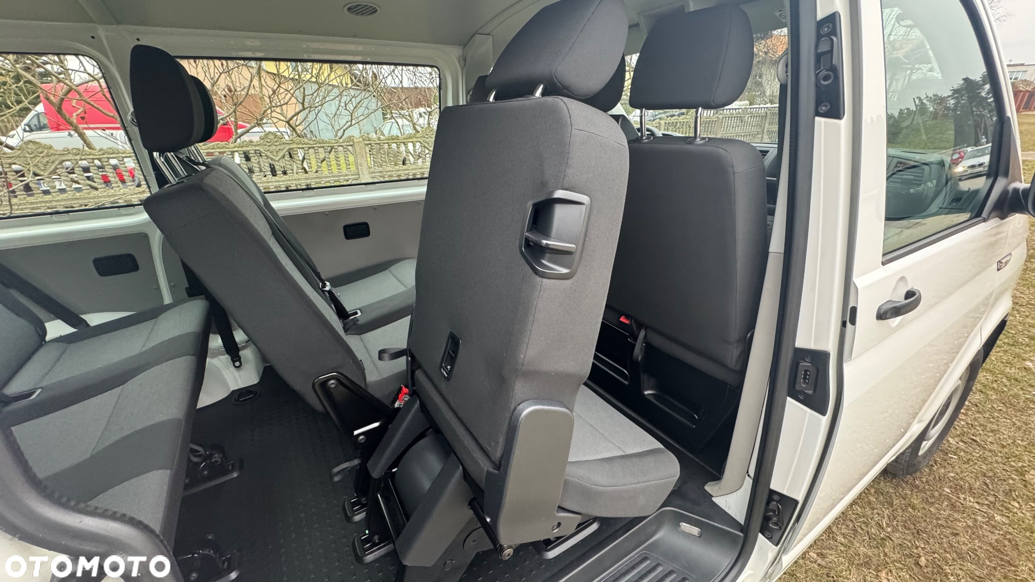 Volkswagen Transporter Caravelle BMT Edition - 23
